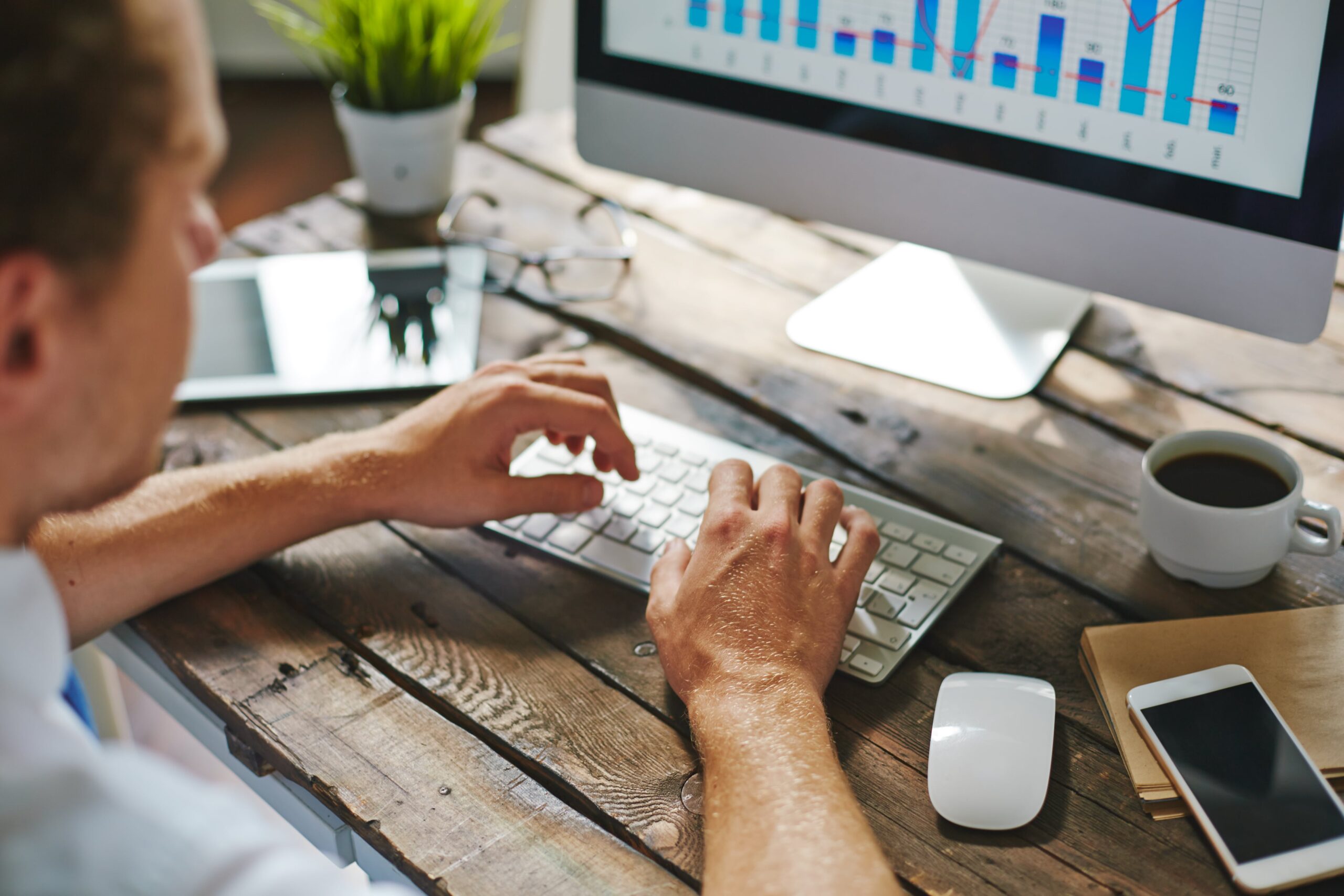 RockSoft Tech – Custom CRM Development: Boosting Business Efficiency